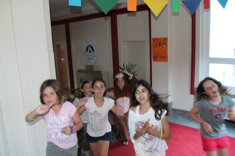 Village Camps International Summer Camp Leysin, Switzerland 2025-08-09 https://www.villagecamps.com/journals_admin/images/699-34-petting zoo (114).jpg